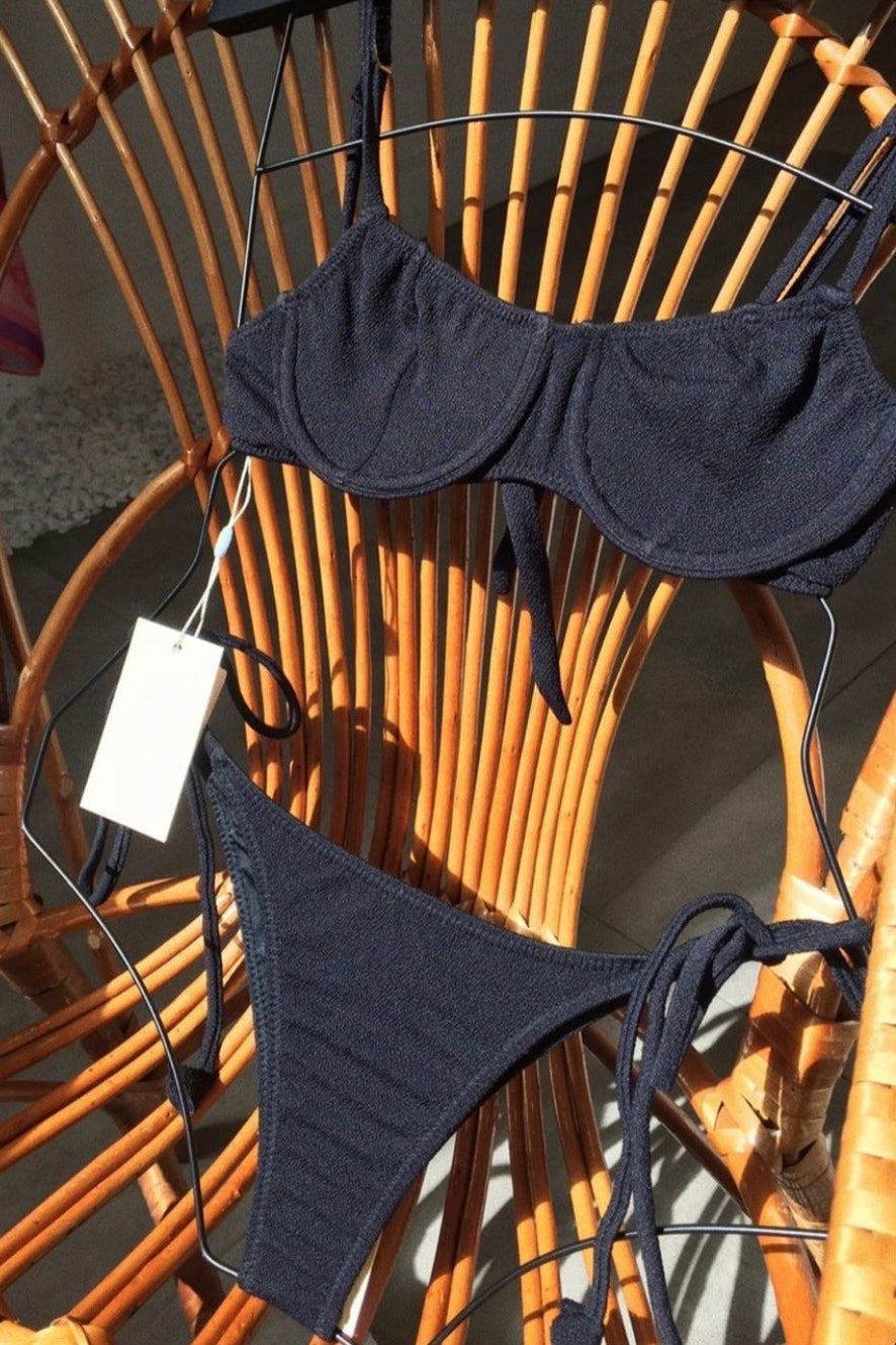 Textured Laces Bottom, Black